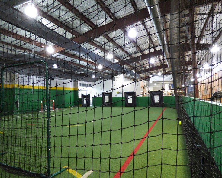 More Photos Of 553 Beckett Rd, Swedesboro Health Club For Lease