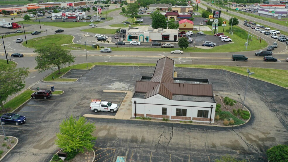More Photos Of 4141 Venture Dr, Peru Land For Lease