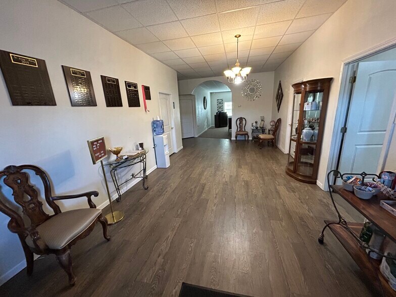 More Photos Of 199 Harmony Rd, Huntsville Office For Sale