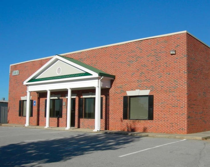 More Photos Of 5106 Bristol Industrial Way, Buford Warehouse For Lease