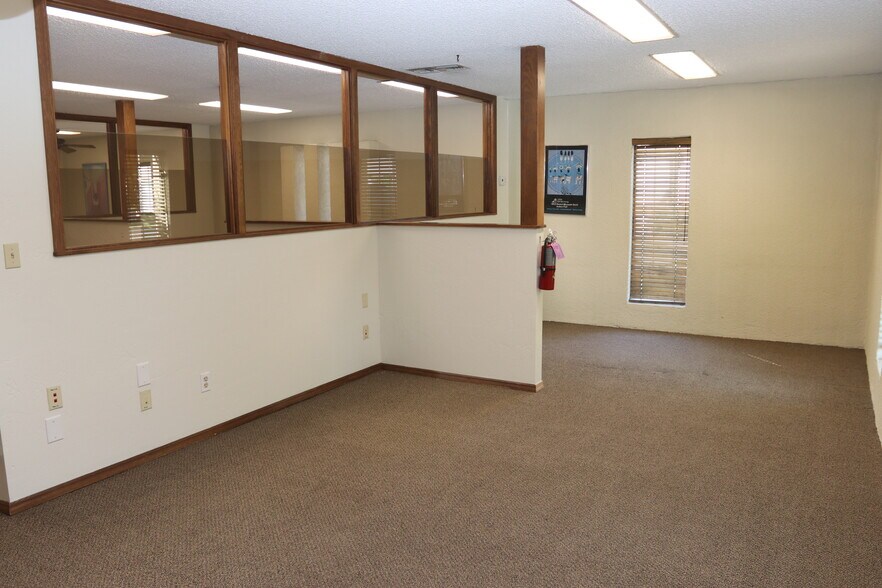 More Photos Of 428 E Southern Ave, Tempe Office For Sale
