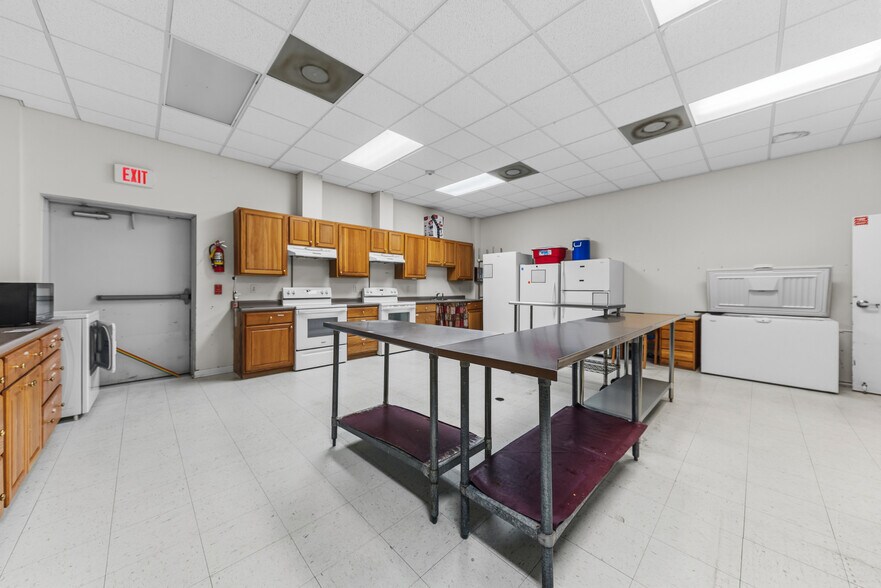 More Photos Of 480 Henrietta St, Kingsland Flex For Sale