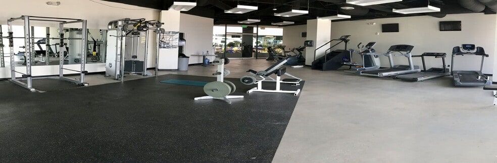 More Photos Of 7310 Miramar Rd, San Diego Office For Lease