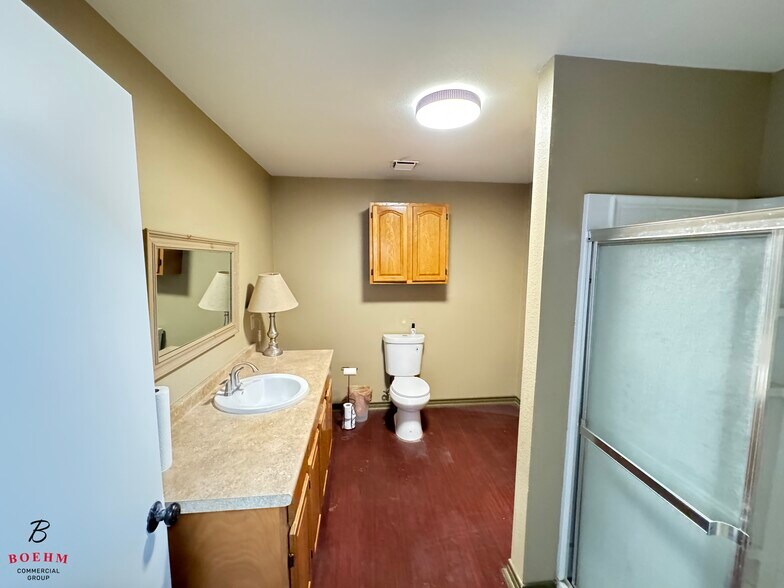 More Photos Of 2 Hill View Ln, Boerne Warehouse For Lease