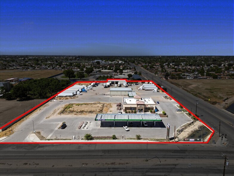 More Photos Of 2201 S Union Ave, Bakersfield Truck Stop For Sale