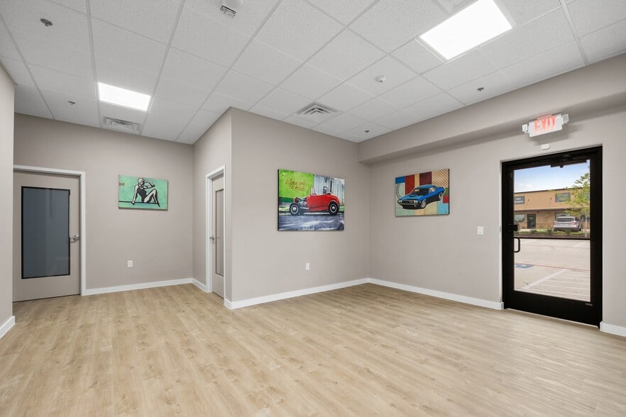 More Photos Of 730 S Bell Blvd, Cedar Park Office For Lease