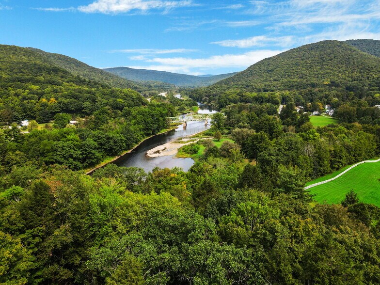 More Photos Of 1650 Bodoit Rd, Fishs Eddy Hotel For Sale