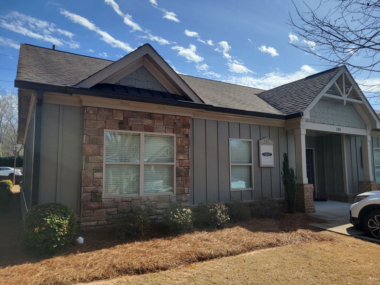 More Photos Of 1800 Hog Mountain Rd, Watkinsville Office Residential For Lease