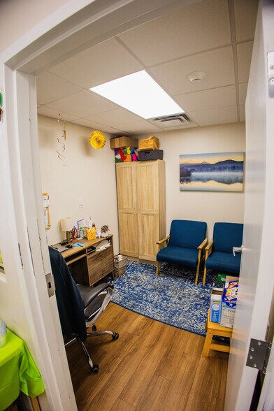 More Photos Of 2358 Shallowford Rd, Marietta Daycare Center For Sale