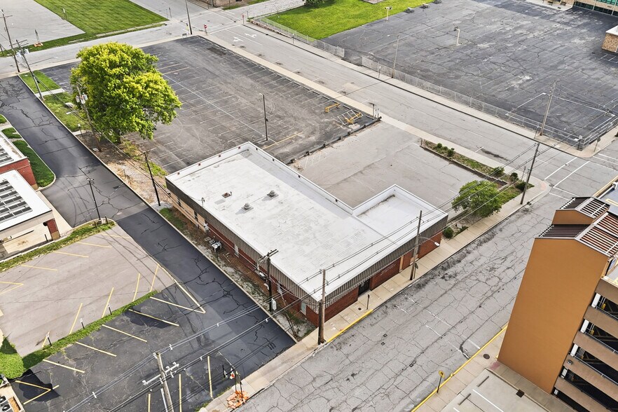 More Photos Of 12 W Lincoln St, Belleville Medical For Sale