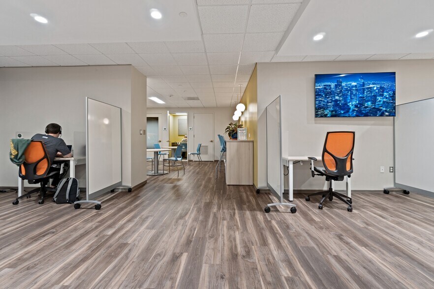 More Photos Of 205 Van Buren St, Herndon Office For Lease