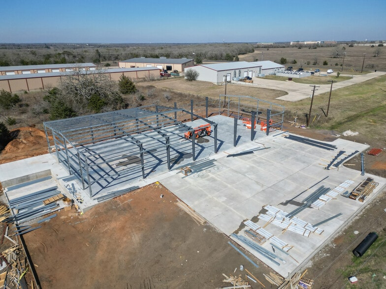 More Photos Of 8413 Parameter Ct, College Station Manufacturing For Lease