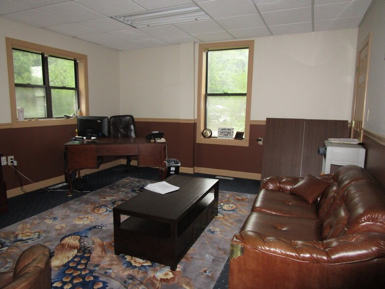 More Photos Of 1347 Us Highway 46 W, Ledgewood Office For Sale