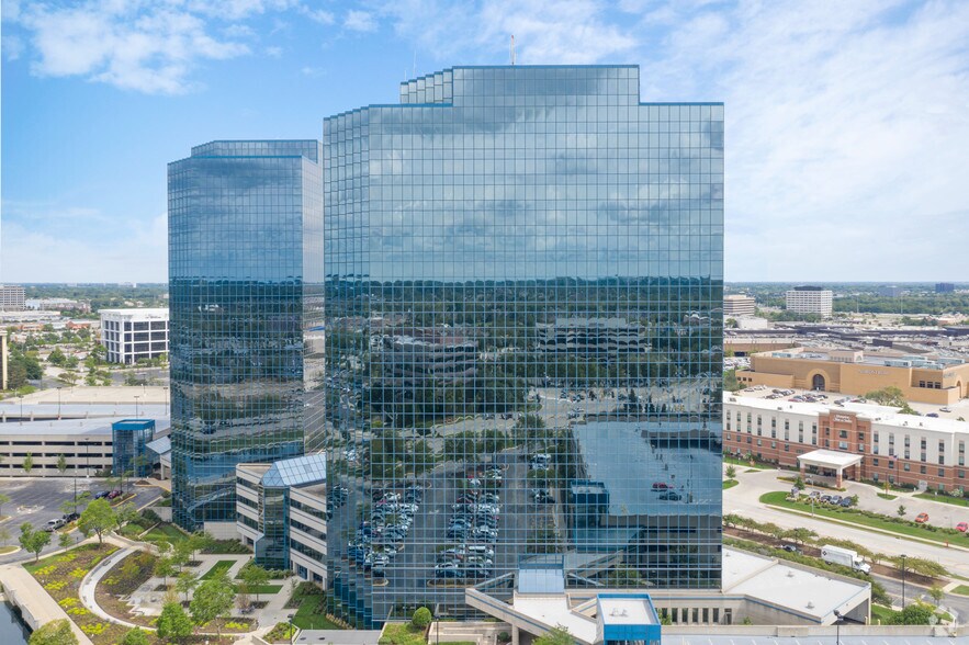 More Photos Of 1450 American Ln, Schaumburg Office For Lease
