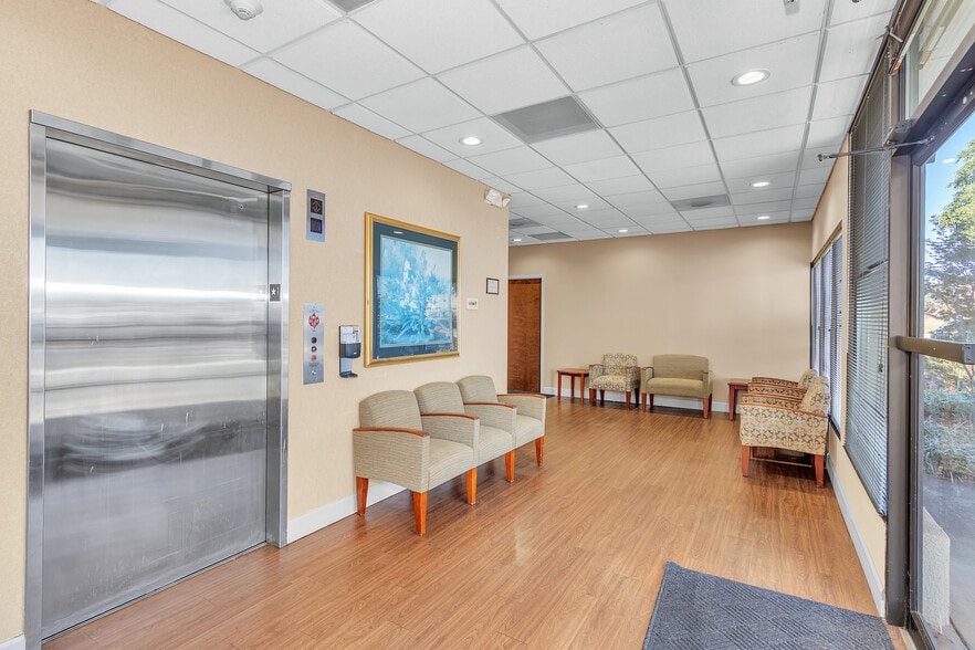 More Photos Of 4106 Columbia Rd, Augusta Medical For Sale