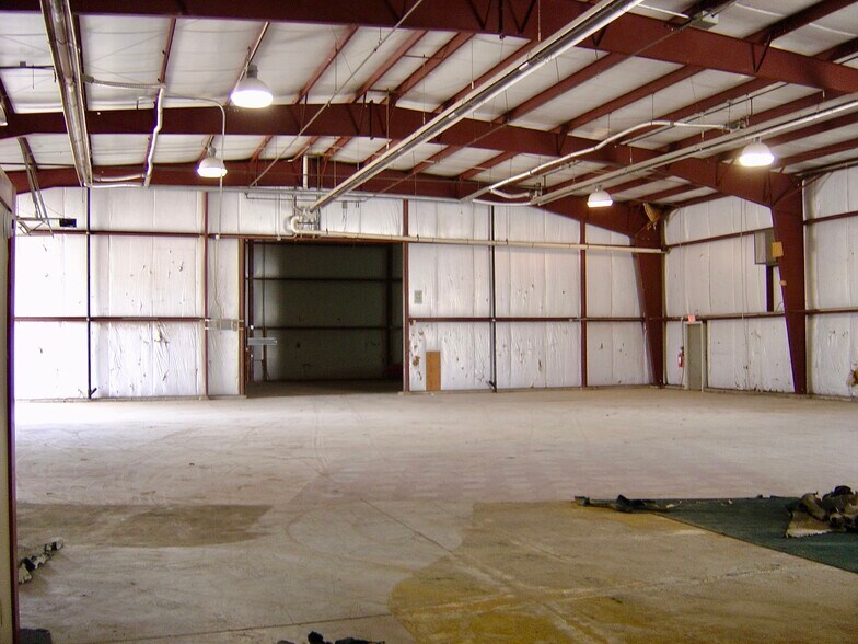 More Photos Of 437 Dunlap St, Delaware Warehouse For Lease