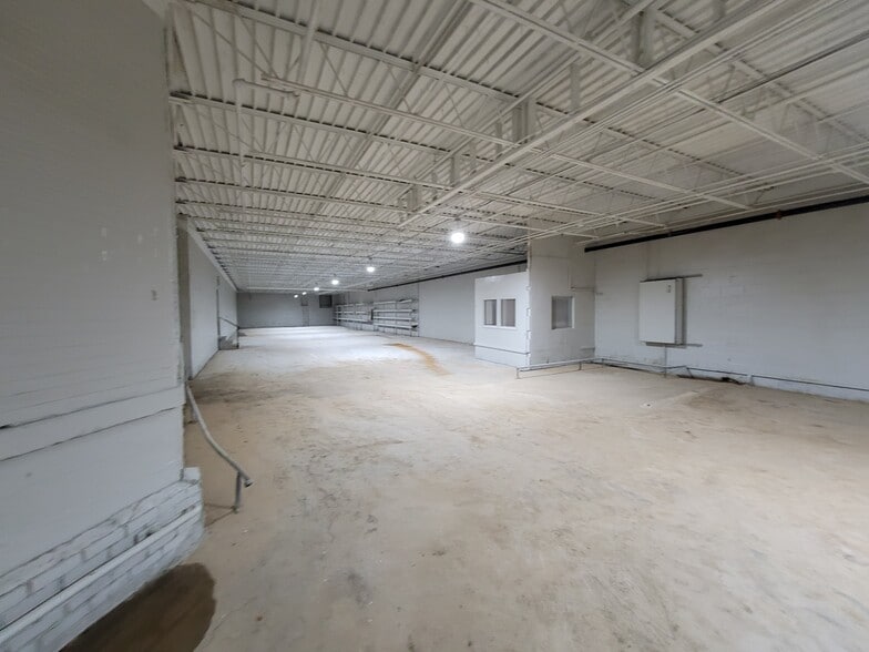 More Photos Of 1258 Yarn Mill Rd, Shelby Manufacturing For Lease