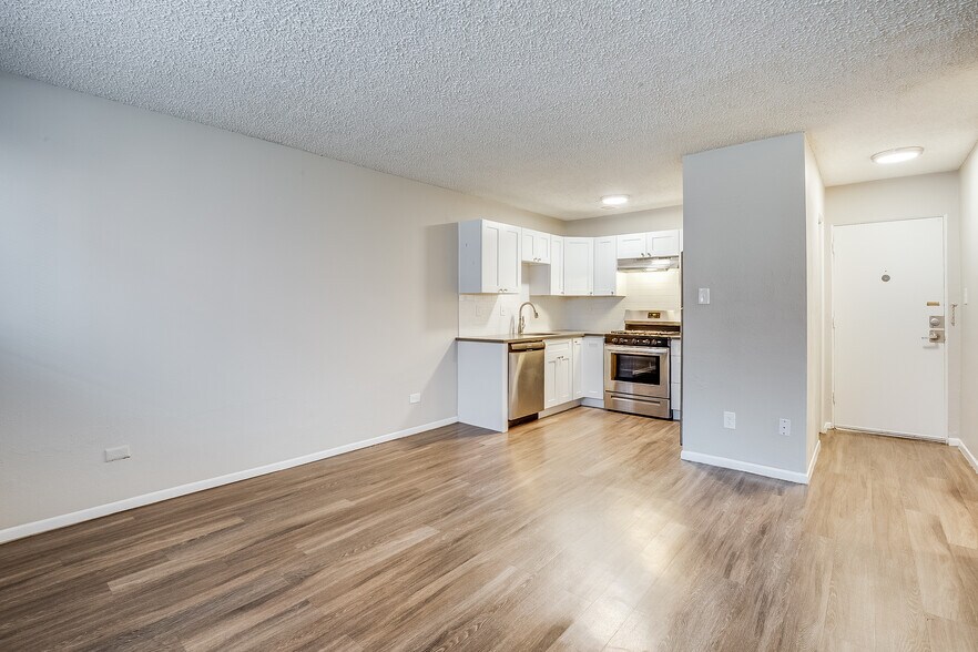 More Photos Of 175 W Belleview Ave, Englewood Apartments For Sale