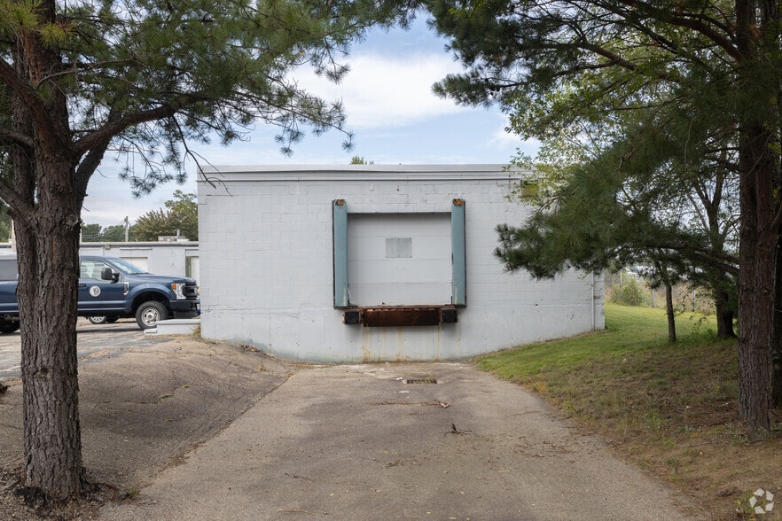 More Photos Of 99 Airport Rd, Concord Manufacturing For Sale