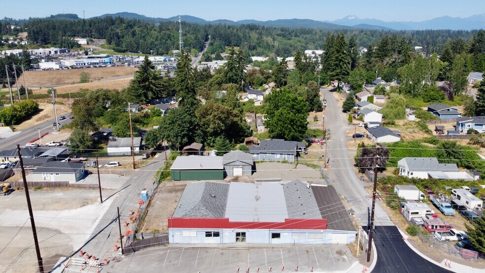 More Photos Of 405 S National Ave, Bremerton Service For Sale