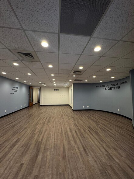 More Photos Of 722 E Osborn Rd, Phoenix Office For Lease