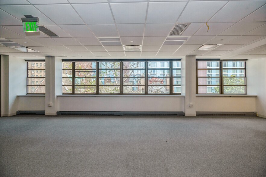 More Photos Of 1624-1628 Locust St, Philadelphia Office For Lease