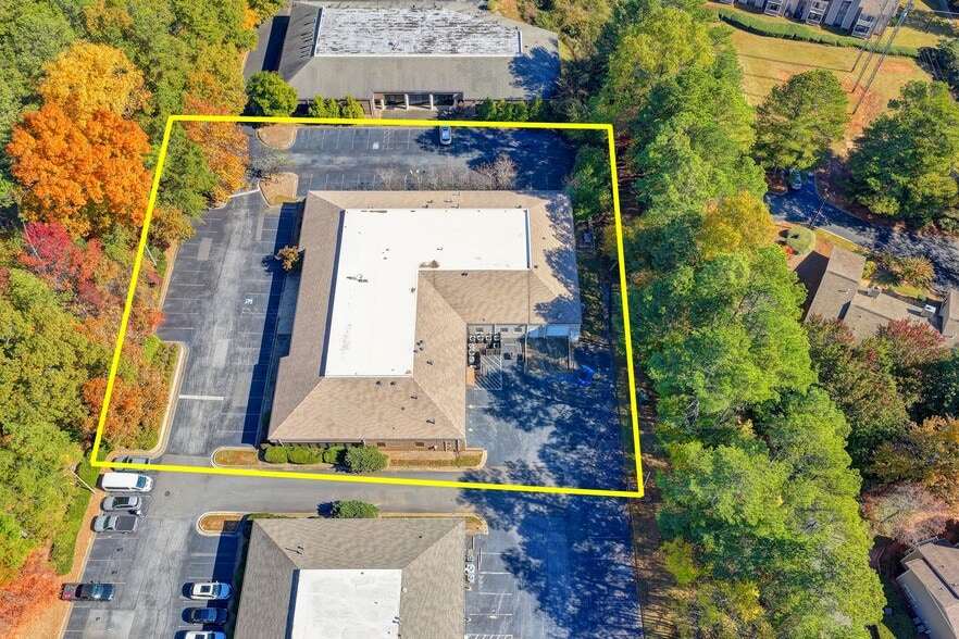 More Photos Of 3274 Medlock Bridge Rd, Peachtree Corners Flex For Sale