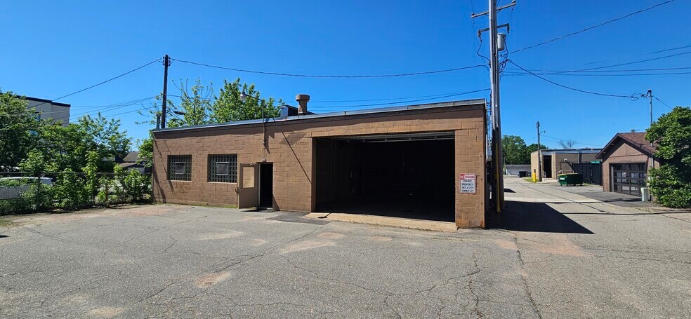 Primary Photo Of 310 Main St, Mosinee Freestanding For Sale