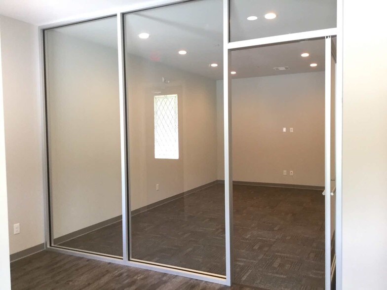 More Photos Of 301 S Coleman St, Prosper Medical For Lease