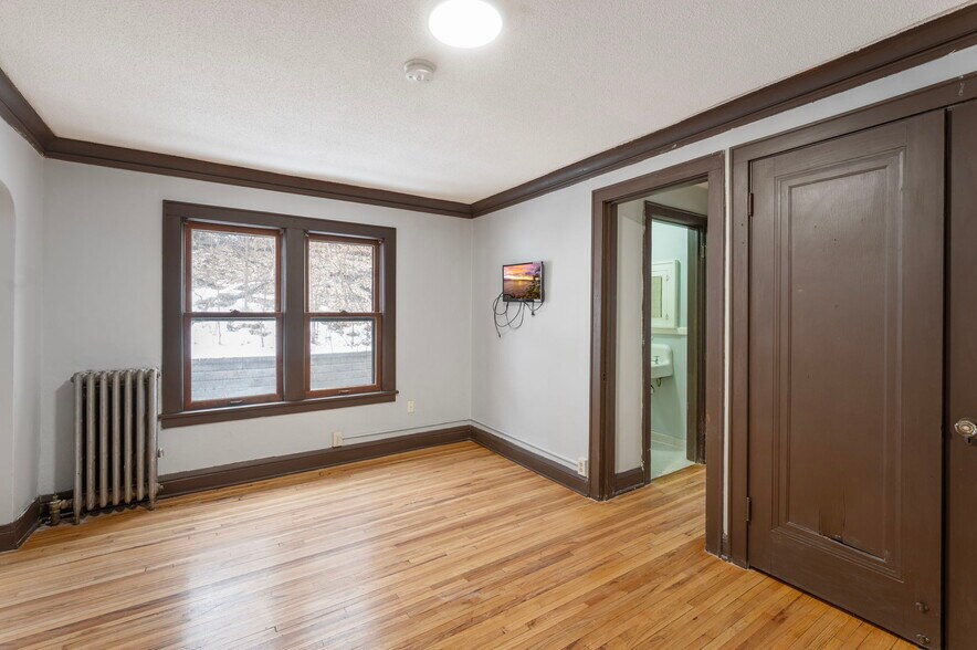 More Photos Of 487 Grand Ave, Saint Paul Apartments For Sale