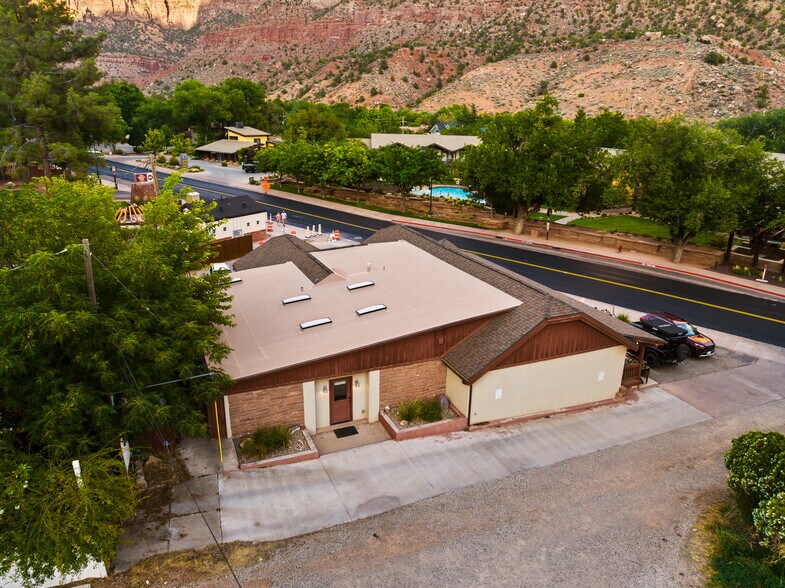 More Photos Of 694 Zion Park Blvd, Springdale Storefront Retail Residential For Sale