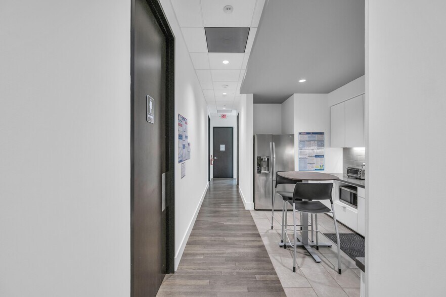 More Photos Of 61 Carlton Woods Dr, The Woodlands Office For Lease