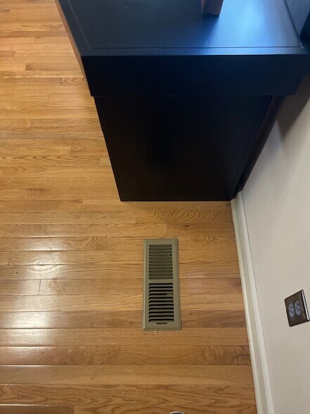 More Photos Of 601 W Oakland St, Broken Arrow Office Residential For Sale