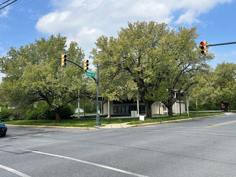 More Photos Of 601 E Main St, Kutztown Bank For Sale