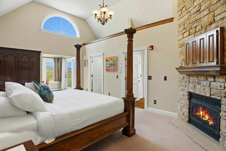 More Photos Of 305 River St, Osceola Hospitality For Sale