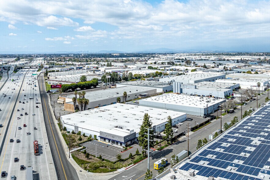 More Photos Of 13767 Freeway Dr, Santa Fe Springs Warehouse For Lease