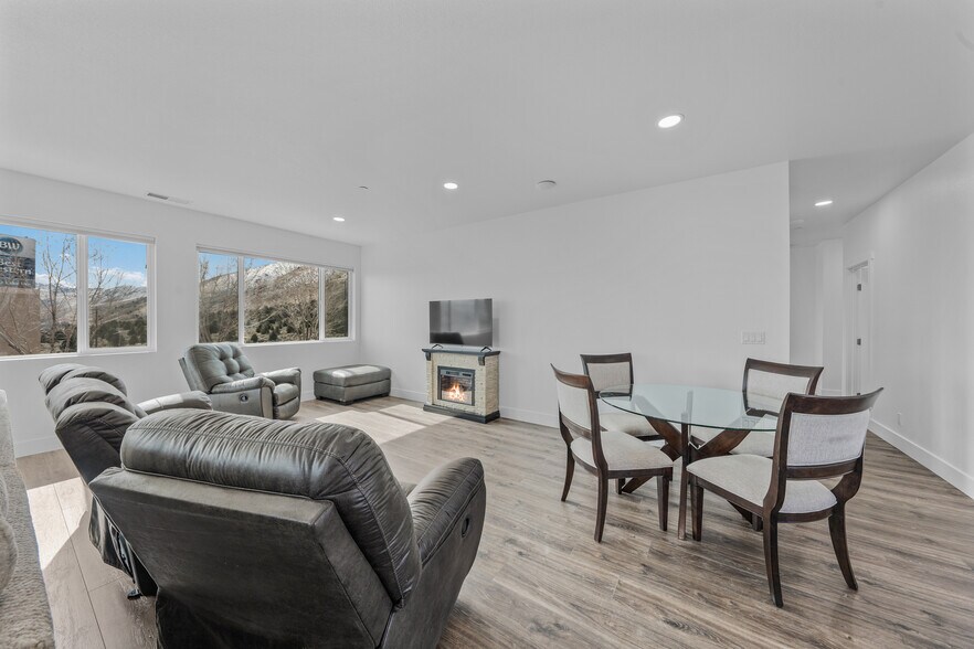 More Photos Of 1929 US-395, Gardnerville Apartments For Sale