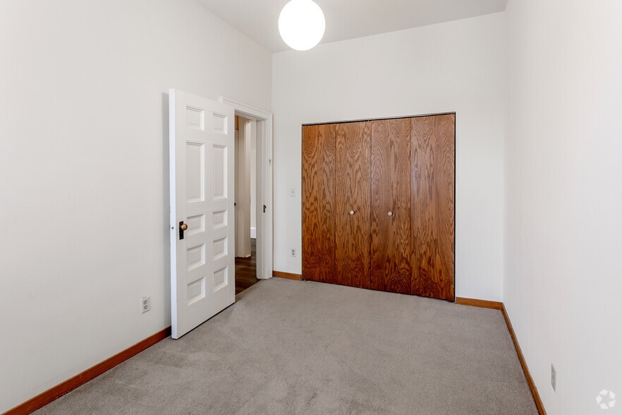 More Photos Of 1009 Park Ave, Minneapolis Apartments For Sale