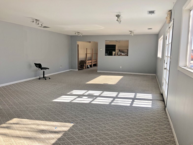 More Photos Of 3926 Lawrenceville Hwy, Tucker Freestanding For Sale