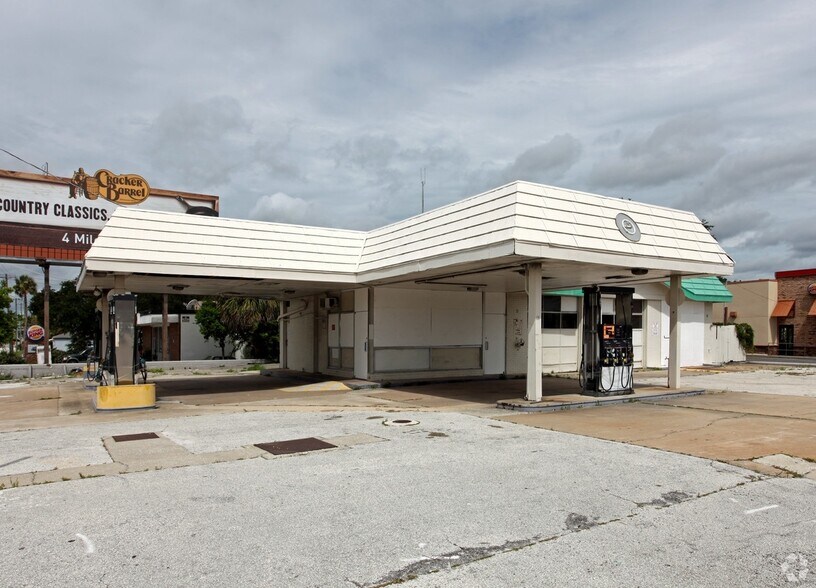 Primary Photo Of 100 N Ridgewood Ave, Daytona Beach General Retail For Sale