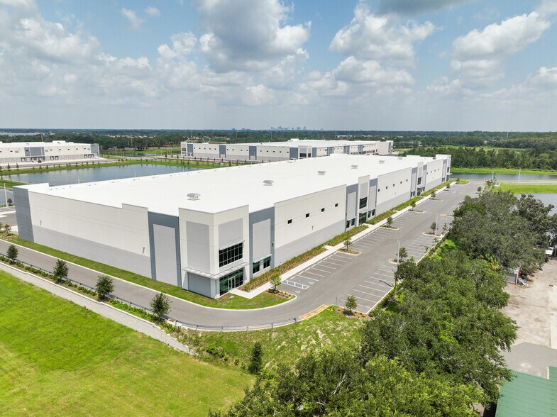 More Photos Of 4545 Portier Blvd, Orlando Unknown For Lease