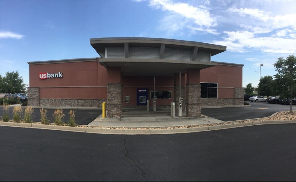 More Photos Of 16711 Washington St, Thornton Bank For Lease