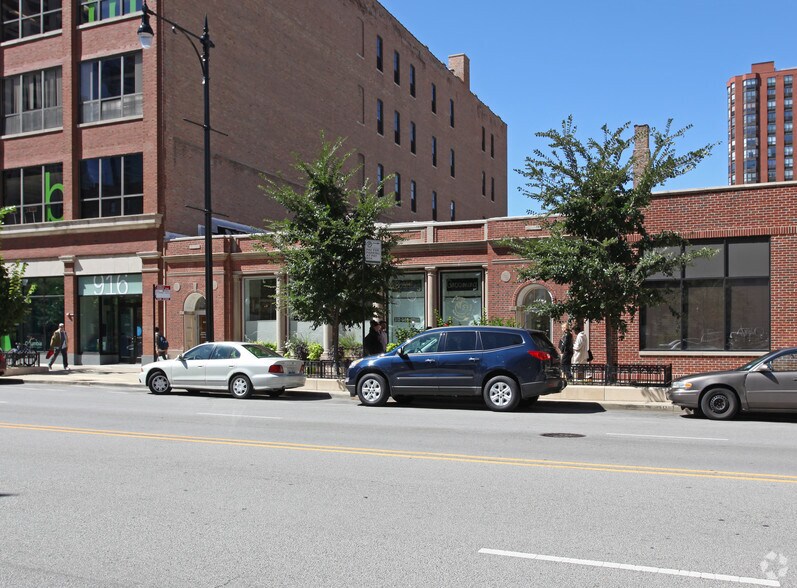 More Photos Of 912-914 S Wabash Ave, Chicago Storefront Retail Office For Sale
