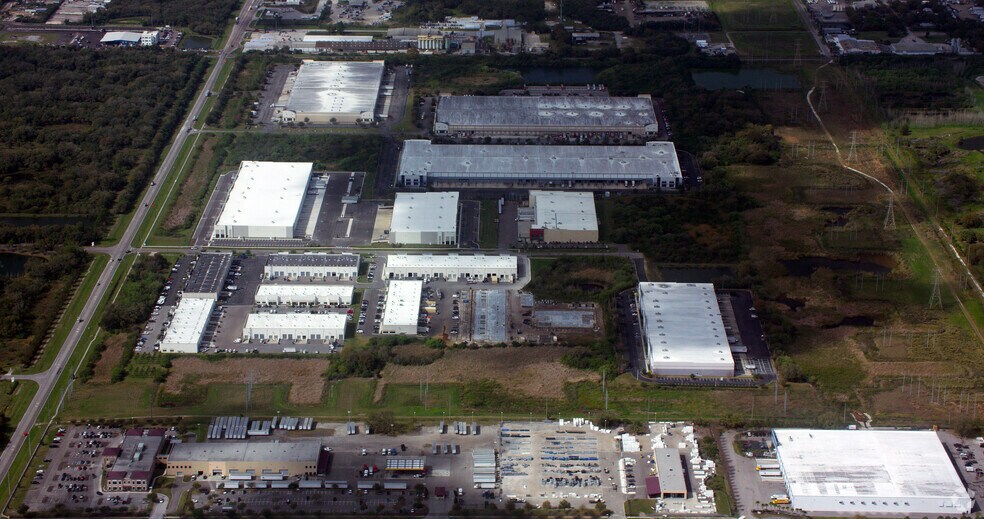 More Photos Of 4428-4450 Eagle Falls Pl, Tampa Warehouse For Lease