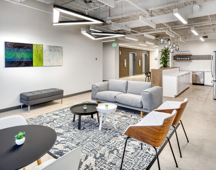 More Photos Of 1900 Grant St, Denver Office For Lease