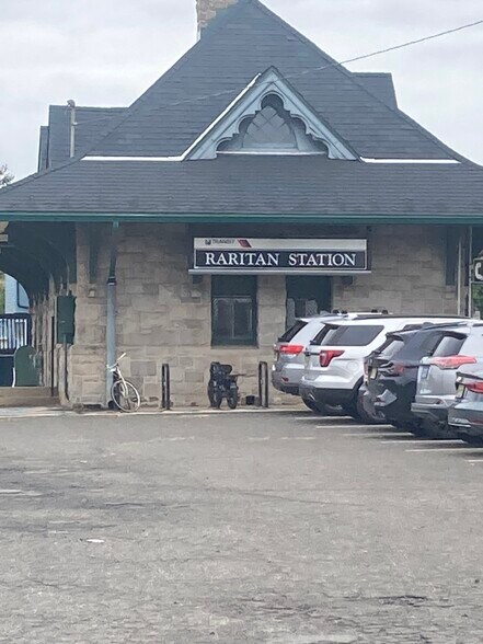 More Photos Of 46 E Somerset St, Raritan Medical For Sale