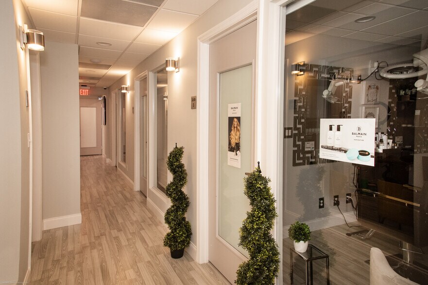 More Photos Of 85 SW 5th Ave, Delray Beach Office For Lease