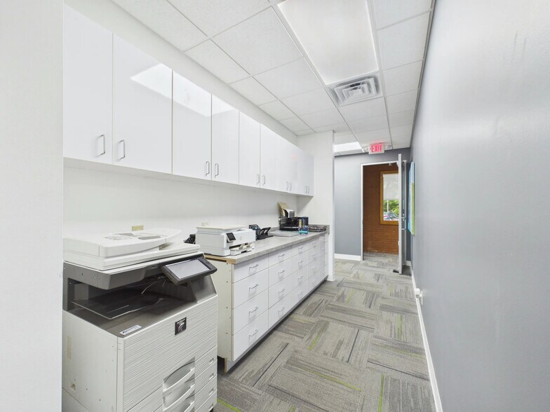 More Photos Of 700 Brookstone Centre Pky, Columbus Medical For Lease