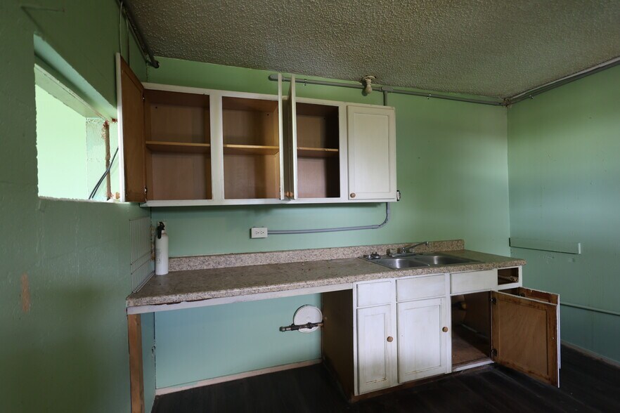 More Photos Of 25377 Welling rd, Welling Apartments For Sale