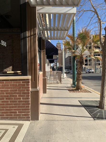 More Photos Of 502 N Oregon St, El Paso Storefront Retail Office For Lease